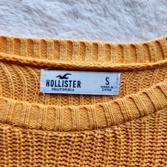 Hollister Knitted Crewneck - Picture 7 of 7